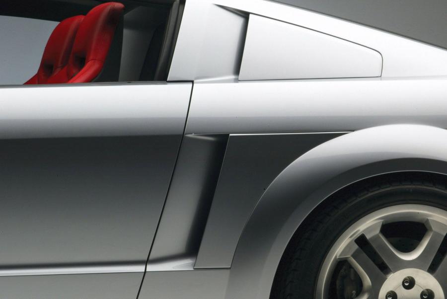  Ford Mustang GT Concept 2003 года  (фото 19 из 31)
